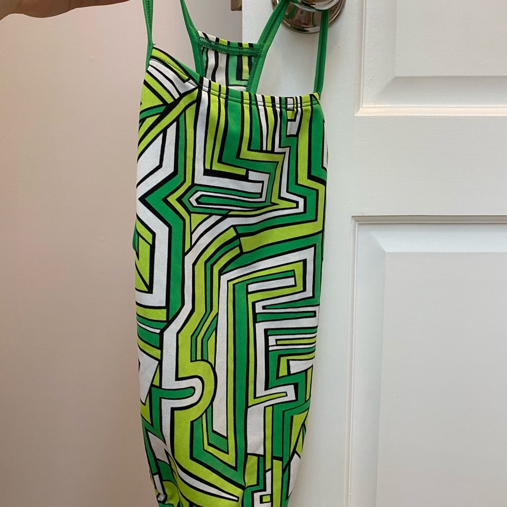 girls green swim suit